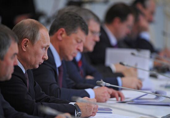Vladimir Putin visits Volga Federal District