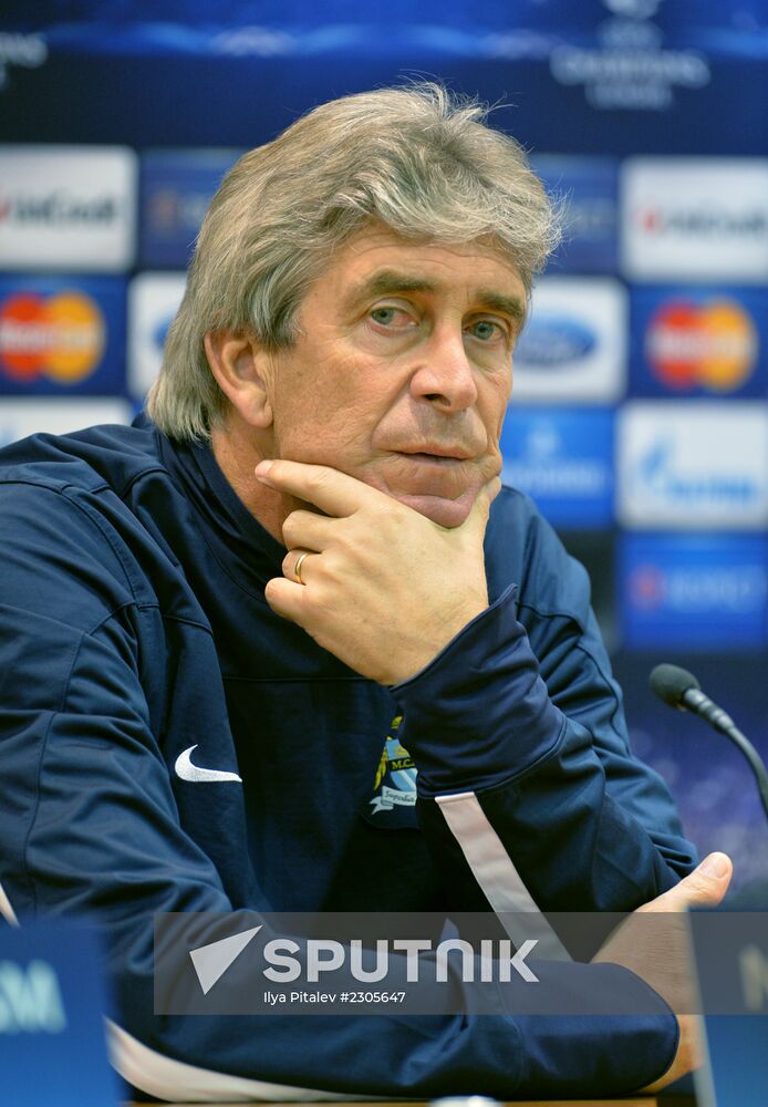 FC Manchester City holds training session