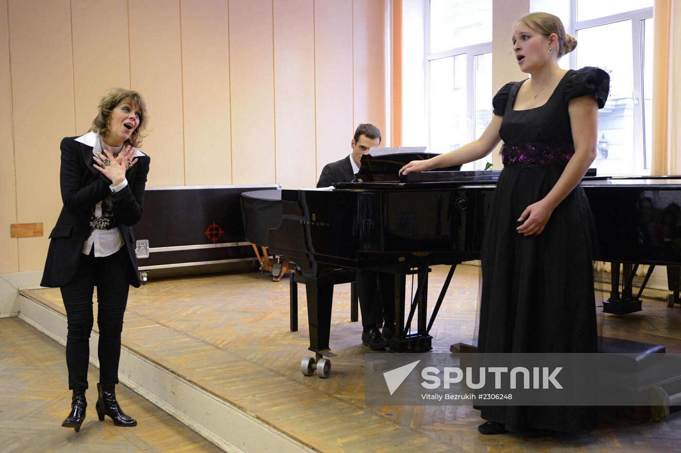 Master-class by Lyubov Kazarnovskaya in Gifted Children-2013 project