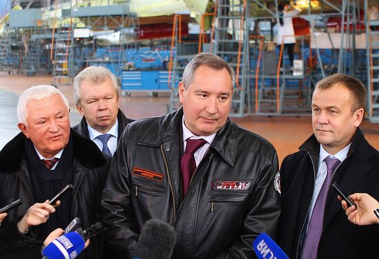 Dmitry Rogozin visit Irkutsk aviation plant