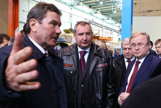 Dmitry Rogozin visit Irkutsk aviation plant