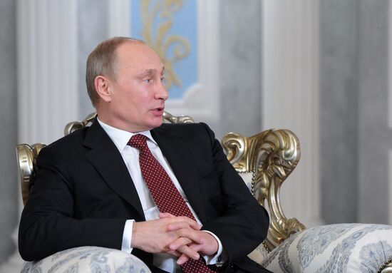 Vladimir Putin visits Belarus