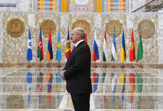 Vladimir Putin visits Belarus