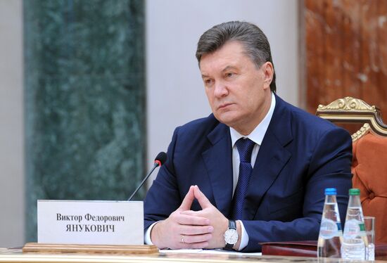 Vladimir Putin visits Belarus