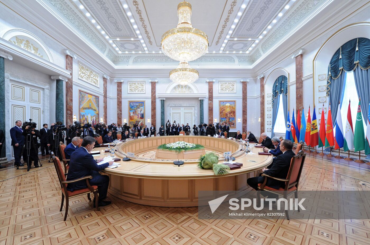 Vladimir Putin visits Belarus