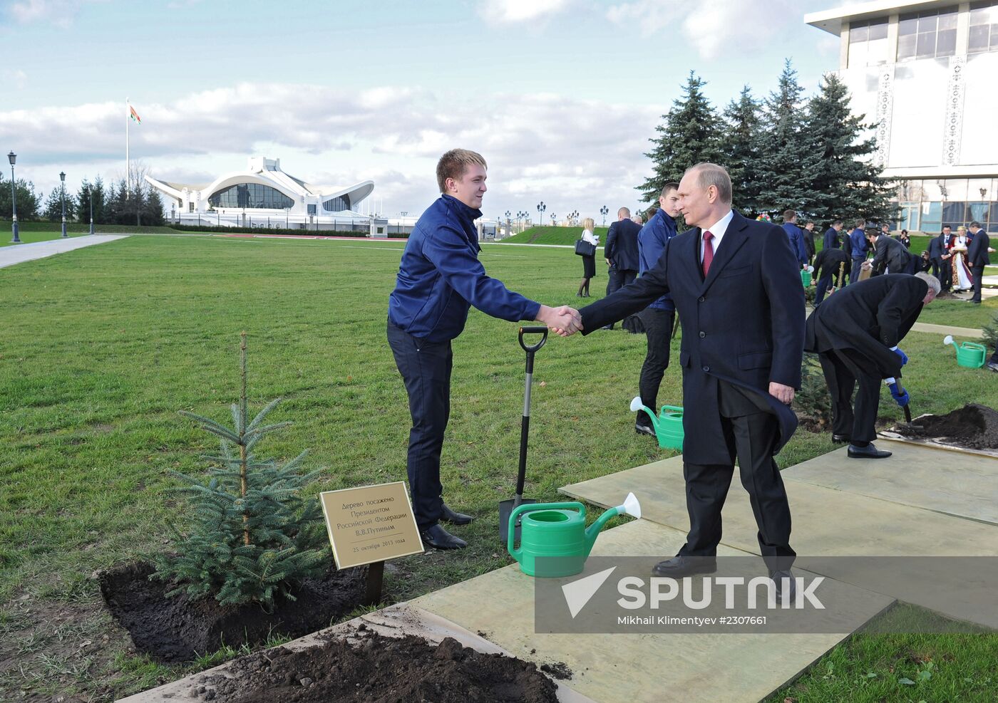 Vladimir Putin visits Belarus