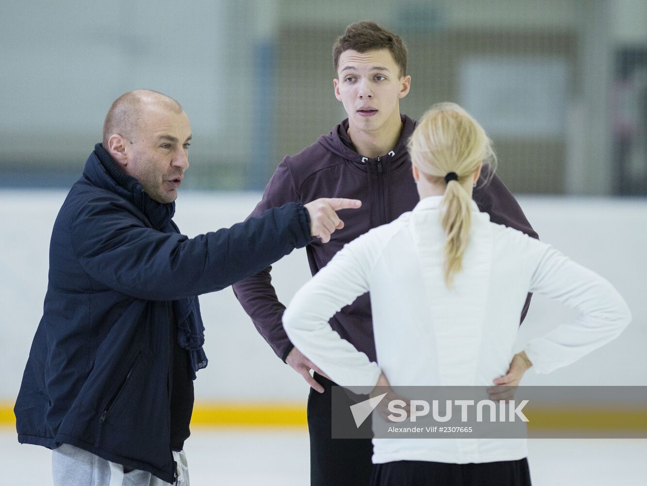 Figure skating. Training of Yekaterina Bobrova and Dmitry Solovyov