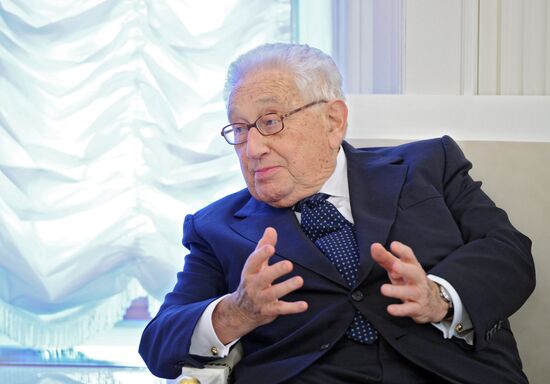Sergei Ivanov meets with Henry Kissinger