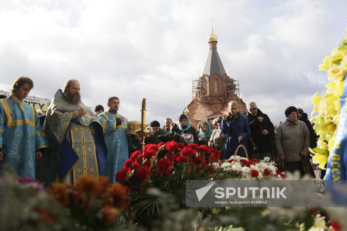 Vigil in memory of Dubrovka Theater Center tragedy
