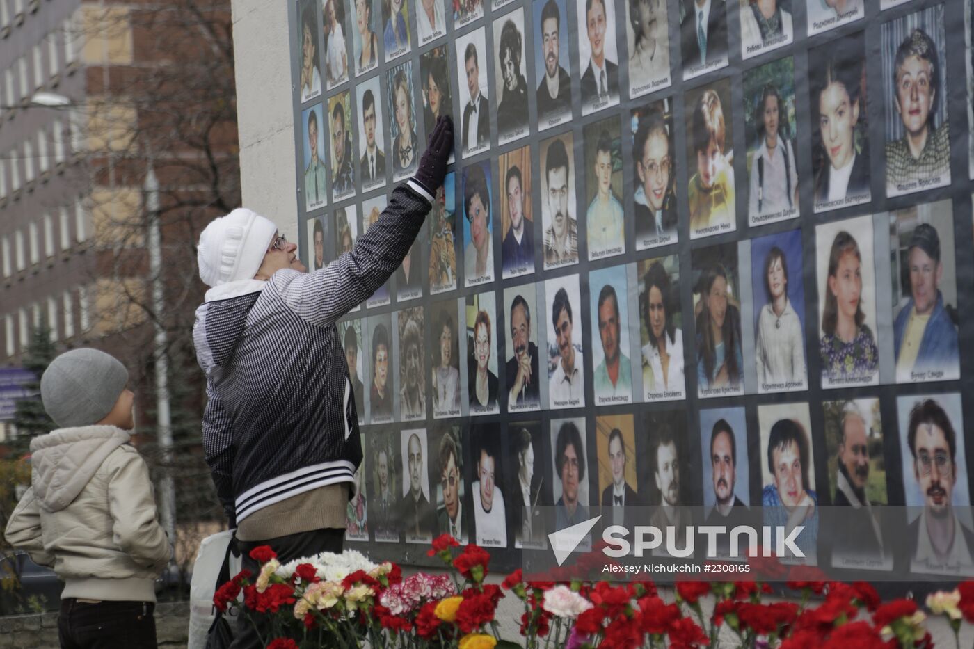 Vigil in memory of Dubrovka Theater Center tragedy