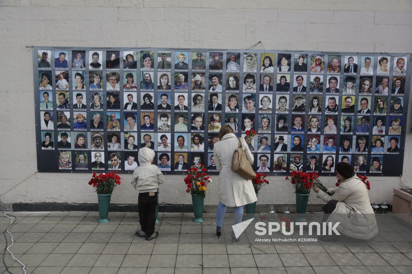 Vigil in memory of Dubrovka Theater Center tragedy