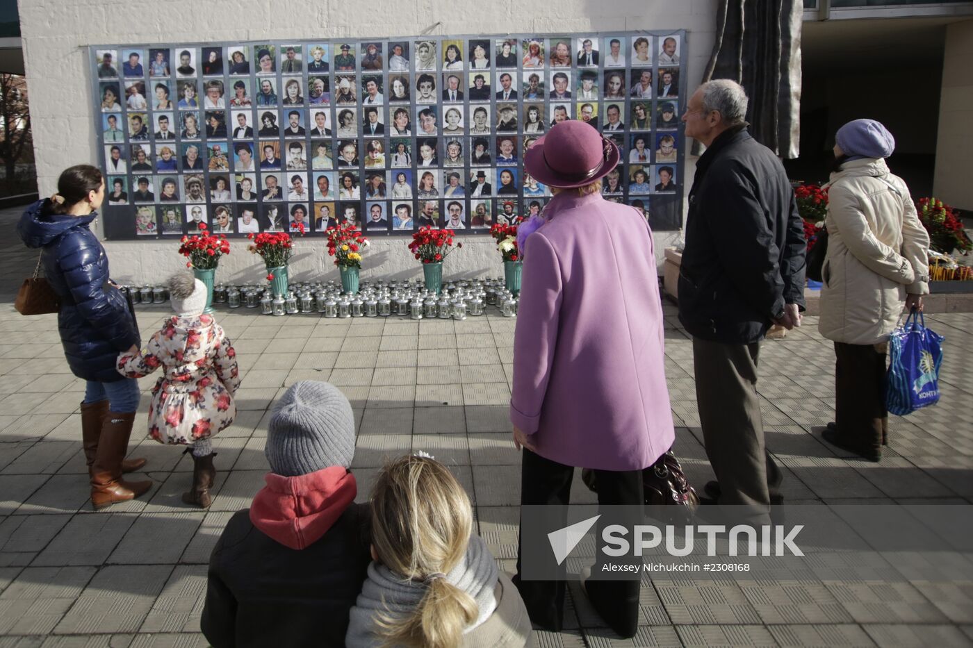 Vigil in memory of Dubrovka Theater Center tragedy