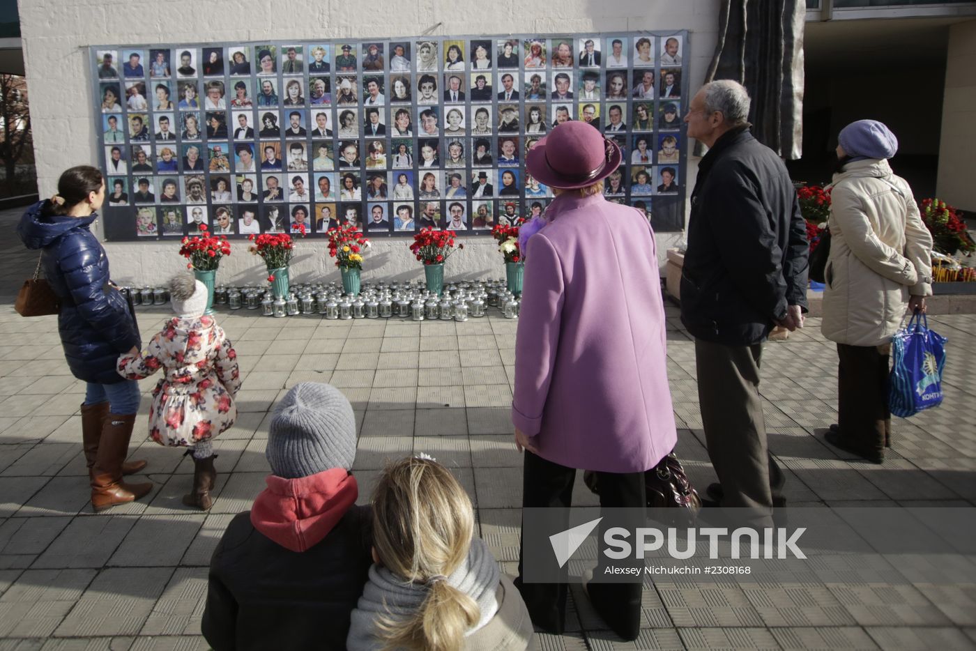 Vigil in memory of Dubrovka Theater Center tragedy