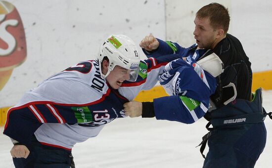 Ice Hockey. KHL. Dynamo Moscow vs. Sibir