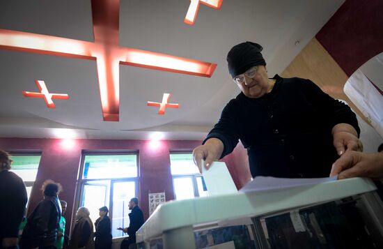 Georgia votes in presidential election