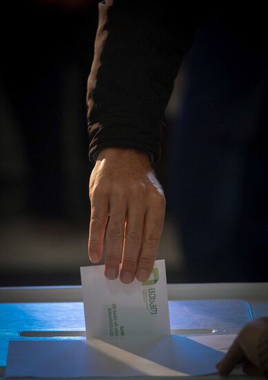 Georgia votes in presidential election