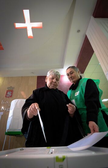 Georgia votes in presidential election