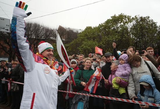Sochi 2014 Olympic torch relay. St. Petersburg. Day 1