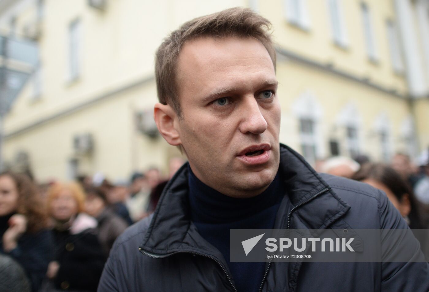 Opposition stages rally in support of political prisoners