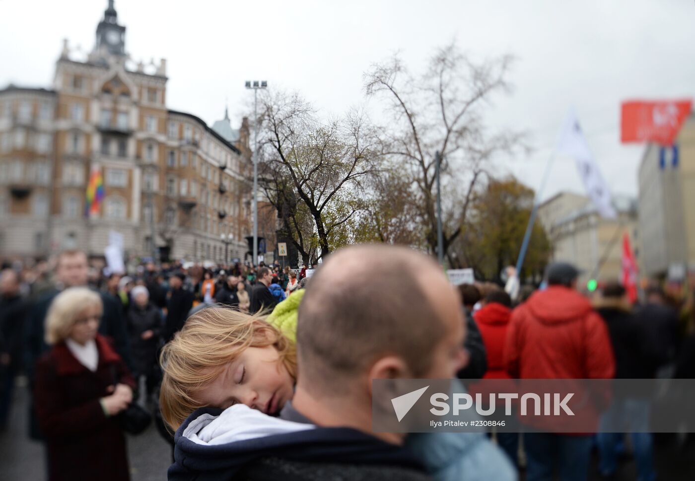 Opposition stages rally in support of political prisoners