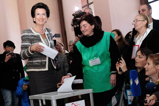 Georgia votes in presidential election