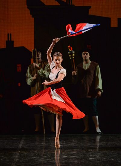 Events mark 180th anniversary of St. Petersburg's Mikhailovsky Theater