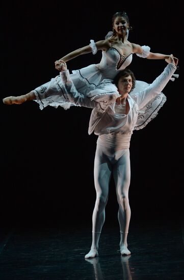 Events mark 180th anniversary of St. Petersburg's Mikhailovsky Theater