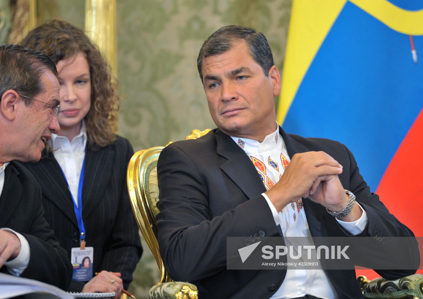 Vladimir Putin holds talks with Rafael Correa