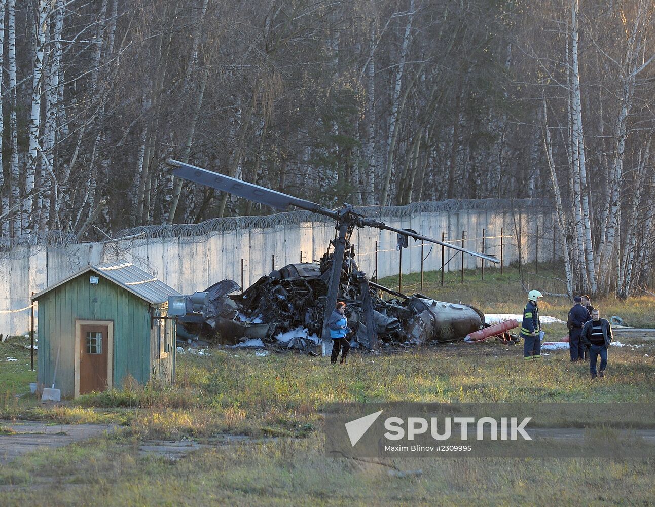 KA-52 helicopter crashed in Vykhino-Zhulebino district in Moscow