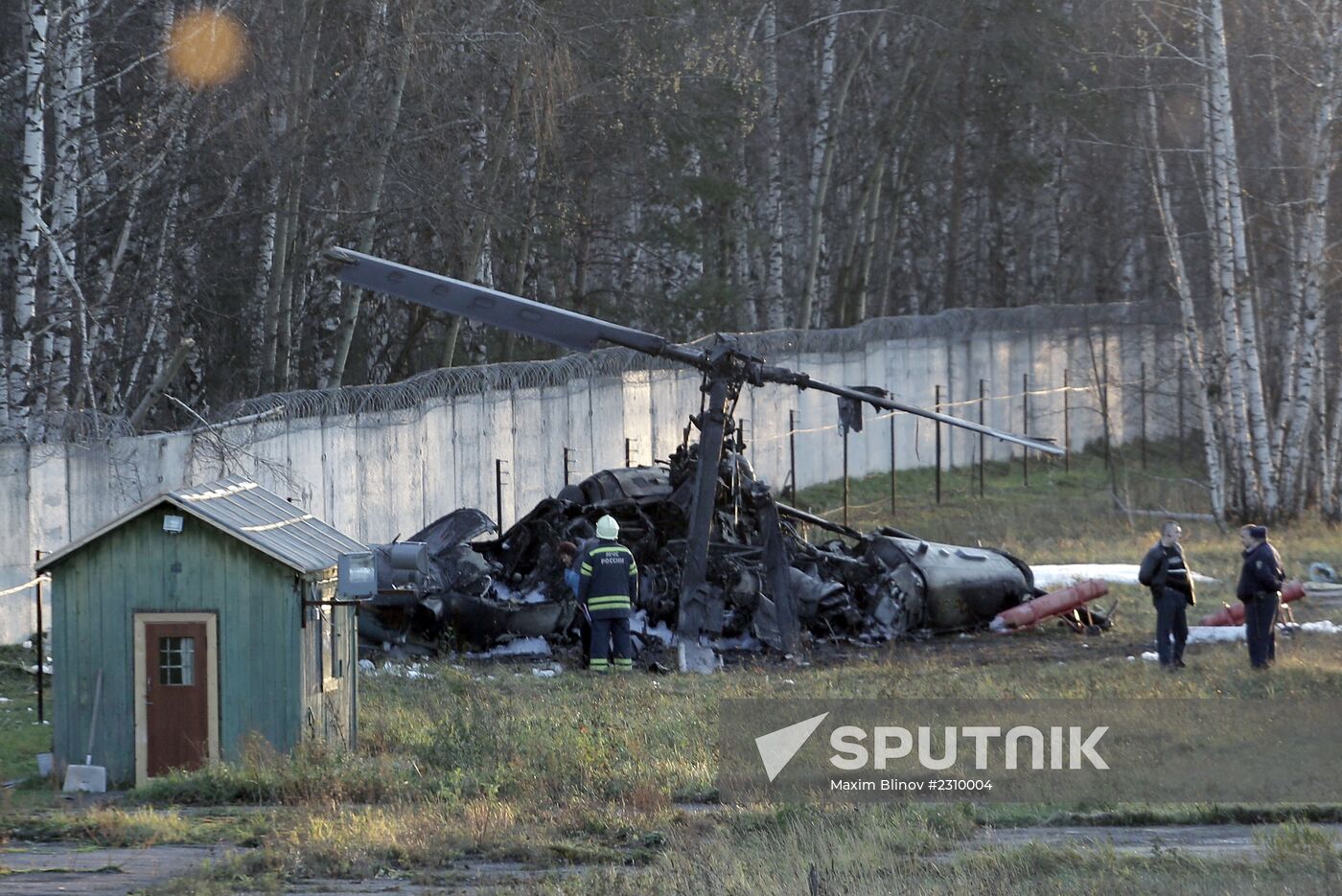 KA-52 helicopter crashed in Vykhino-Zhulebino district in Moscow