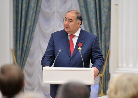 Vladimir Putin presented state decorations