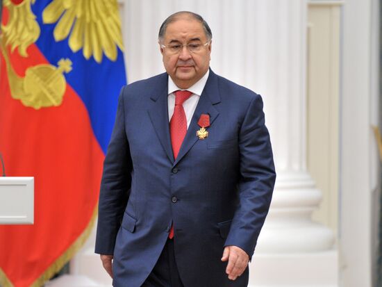 Vladimir Putin presented state decorations