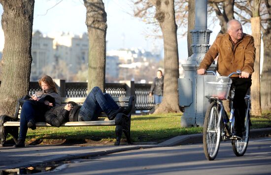 Warm weather in Moscow