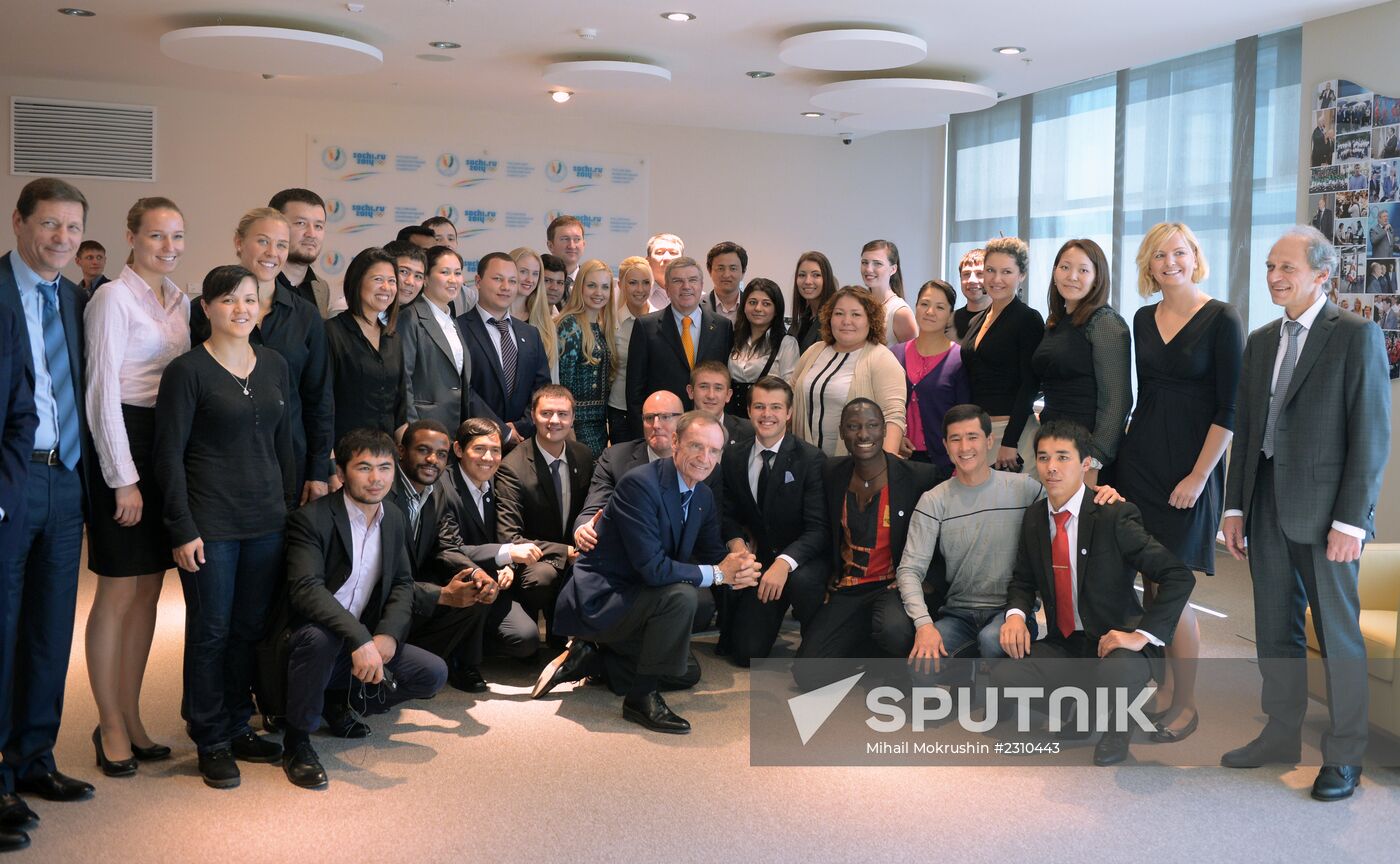 Thomas Bach visits the campus of the Russian International Olympic University