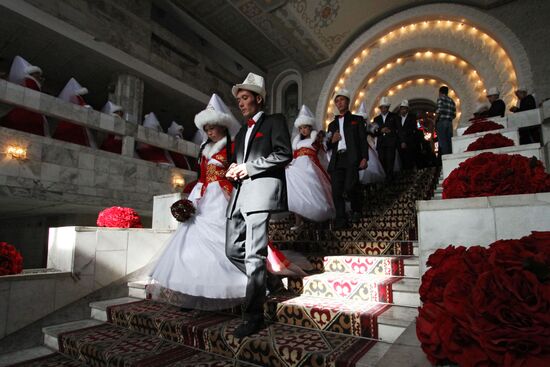 Collective wedding of 50 couples