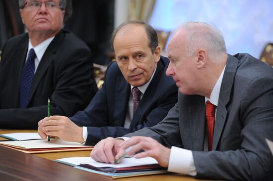 Vladimir Putin chairs meeting of Anti-Corruption Council