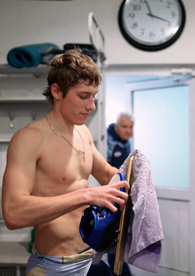 Short track. Russian national team holds training