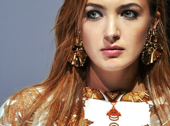 Fashion Week opens in Gostiny Dvor