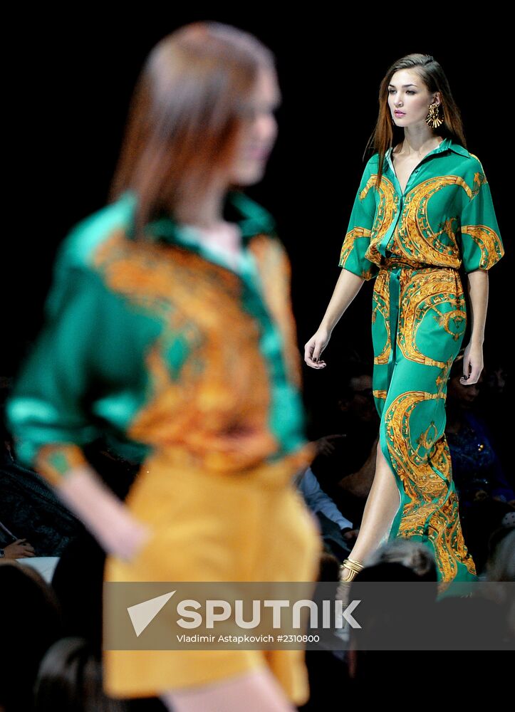 Fashion Week opens in Gostiny Dvor