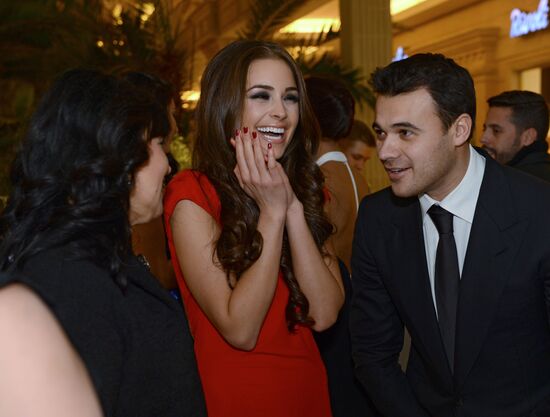 Miss Universe 2013 Charity Auction