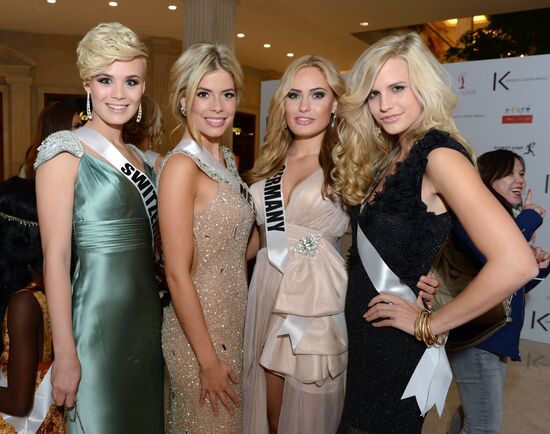 Miss Universe 2013 Charity Auction
