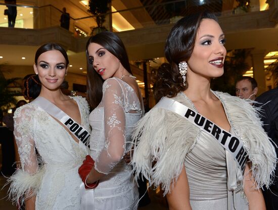 Miss Universe 2013 Charity Auction