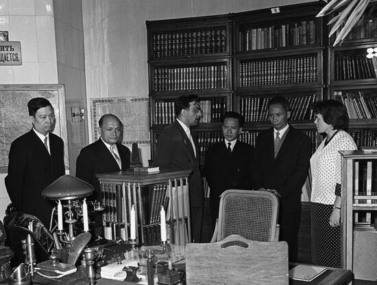 Delegation from North Vietnam headed by Phạm Văn Đồng in Moscow