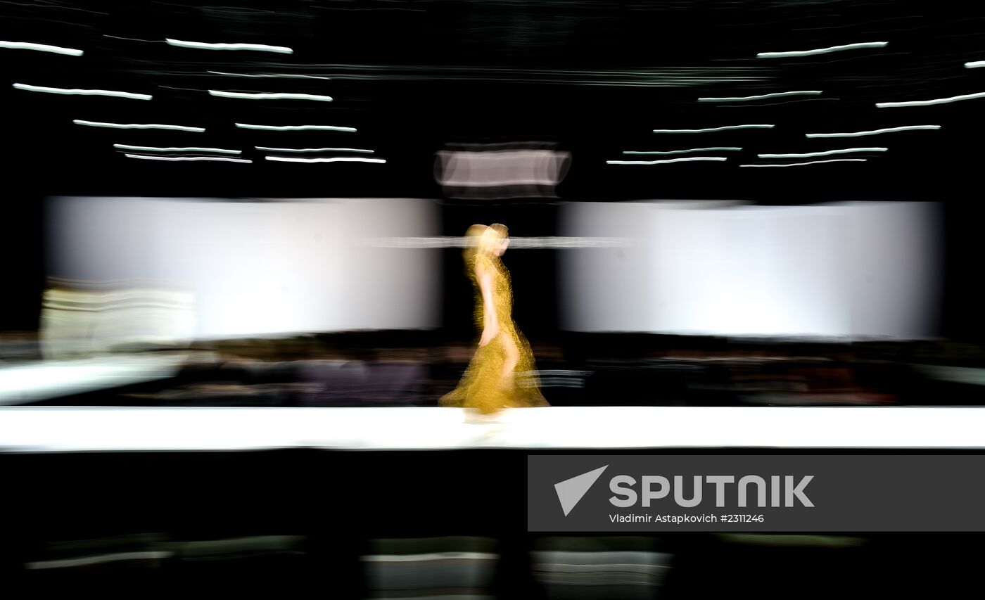 Fashion Week opens in Gostiny Dvor
