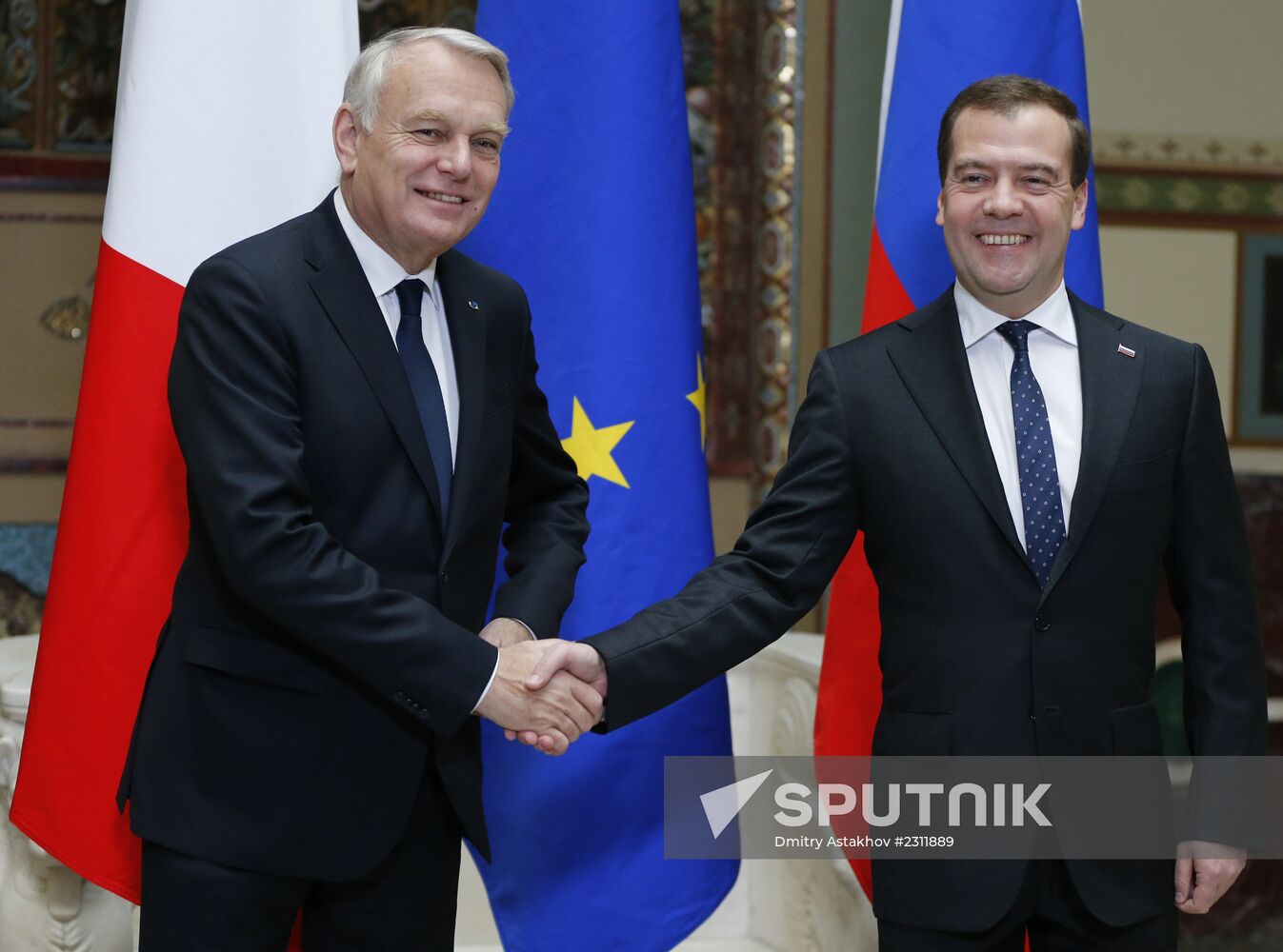 Dmitry Medvedev meets with Jean-Marc Ayrault