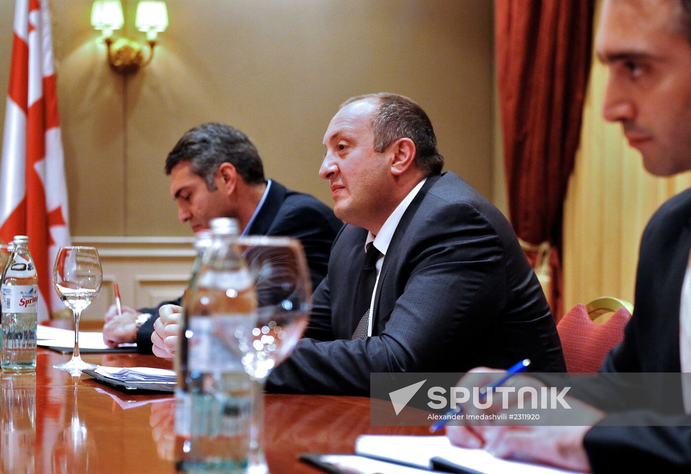 Georgy Margvelashvili accepts congratulations on his victory