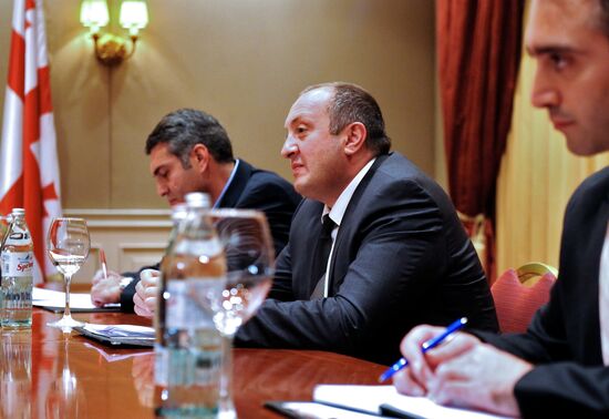 Georgy Margvelashvili accepts congratulations on his victory