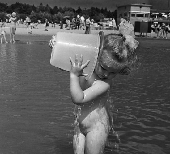 Child at Pyarnu resort