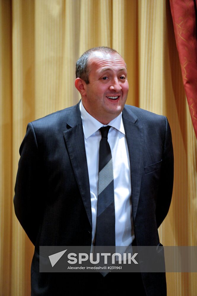 Georgy Margvelashvili accepts congratulations on his victory