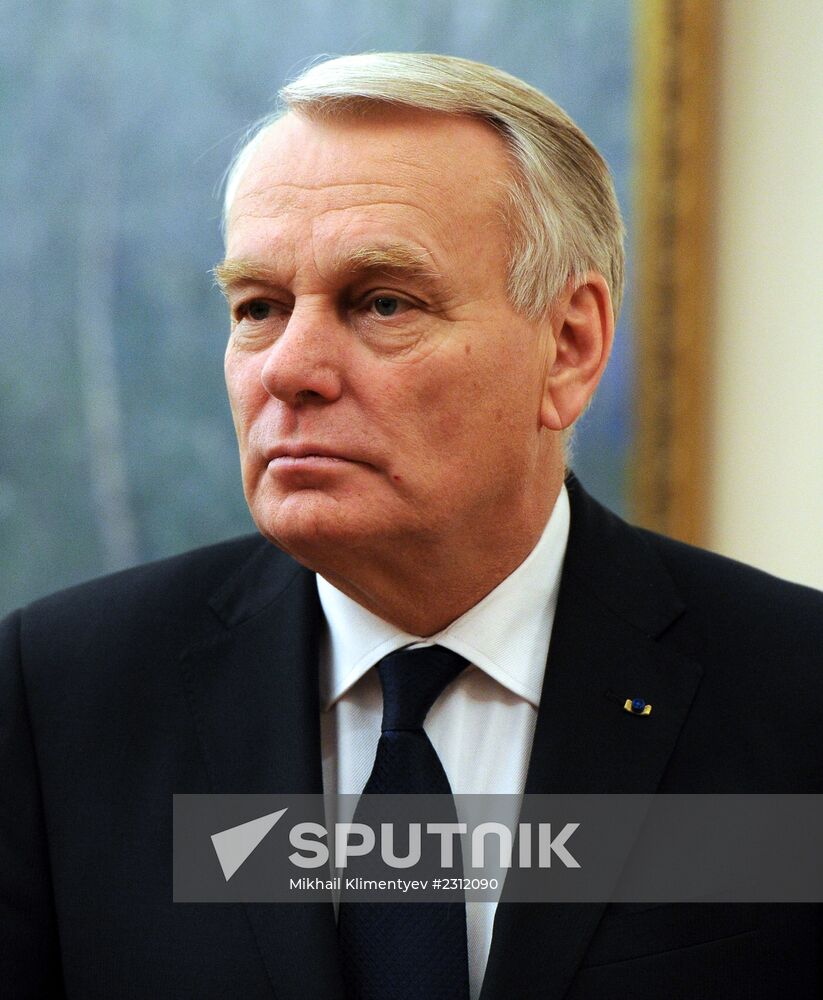 Vladimir Putin meets with Jean-Marc Ayrault
